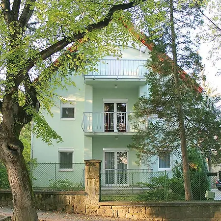 Apartament Roza V Tsentre Heviza *