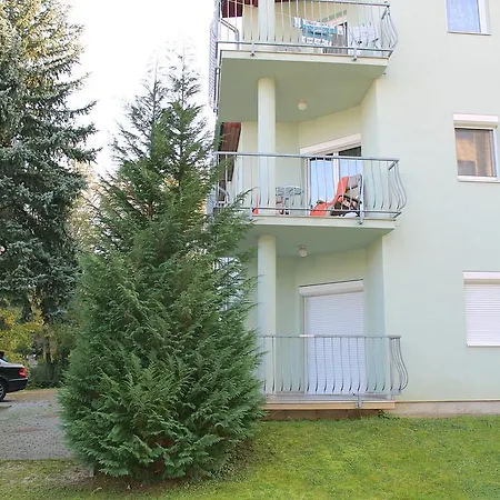 아파트 Apartament Roza V Tsentre Heviza *