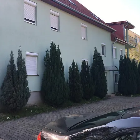 Apartament Roza V Tsentre Heviza Hévíz