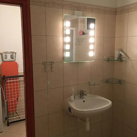 Apartament Roza V Tsentre Heviza Hévíz