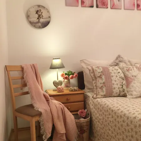 Apartament Roza V Tsentre Heviza 아파트 Hévíz